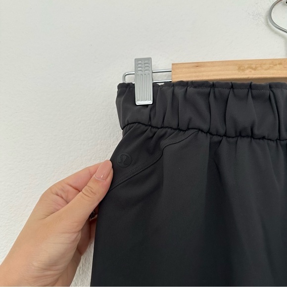 Lululemon Keep Moving High Rise 7/8 Length Pants Graphite Gray Size 6 Women’s - Picture 6 of 10